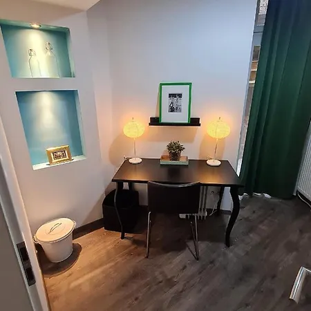 Проживание в семье Turquoise Lofts *