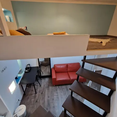 Turquoise Lofts ホームステイ ブダペスト